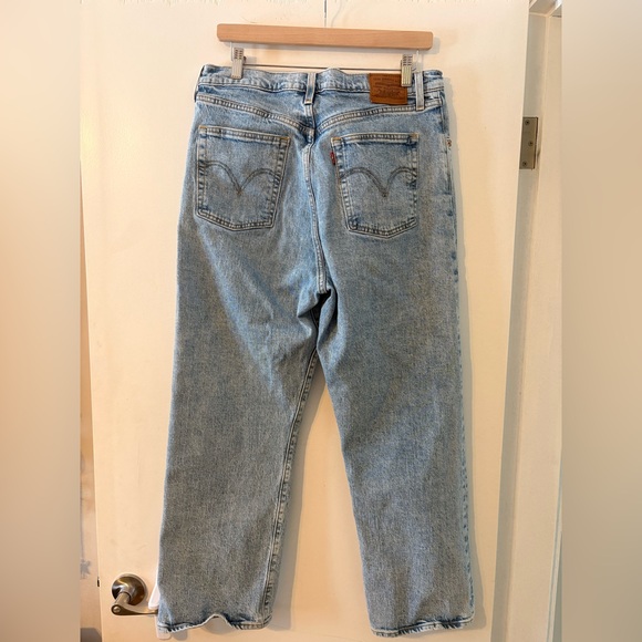 Levi’s Ribcage Straight 32/27 Lightwash - Picture 2 of 10